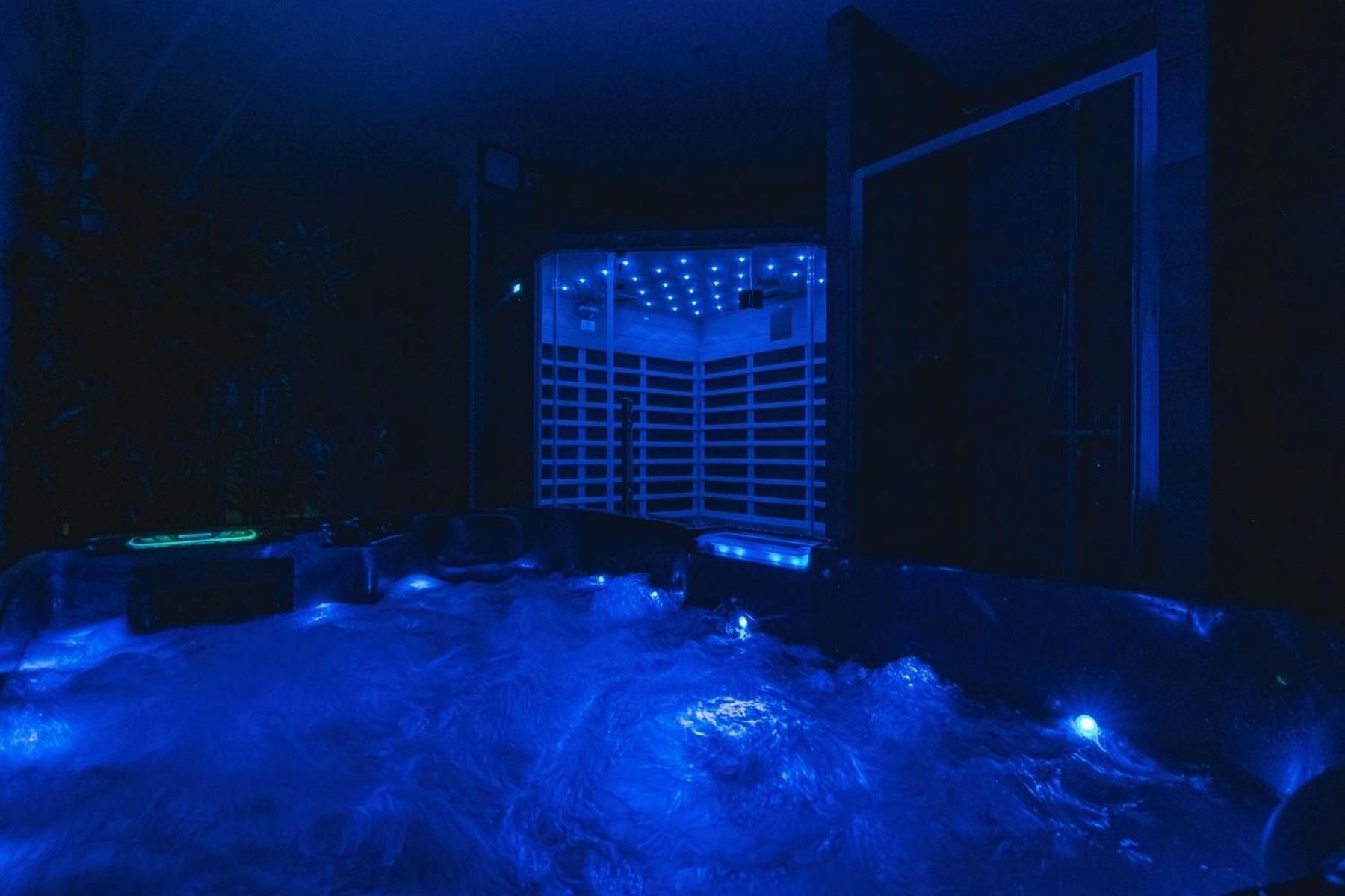Spa Appartement O Temps Suspendu Reims Centre Sauna Et Jacuzzi Екстер'єр фото
