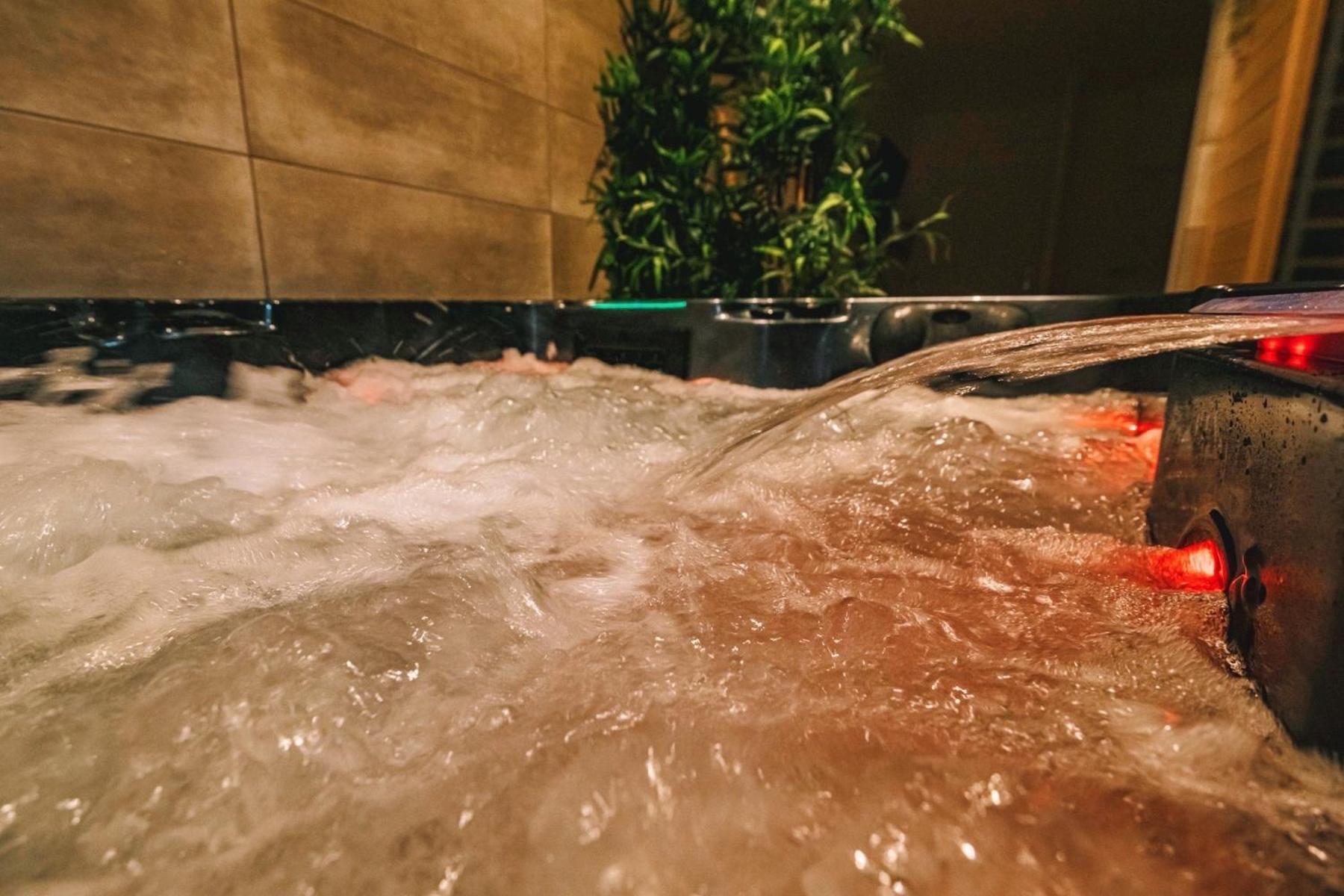 Spa Appartement O Temps Suspendu Reims Centre Sauna Et Jacuzzi Екстер'єр фото